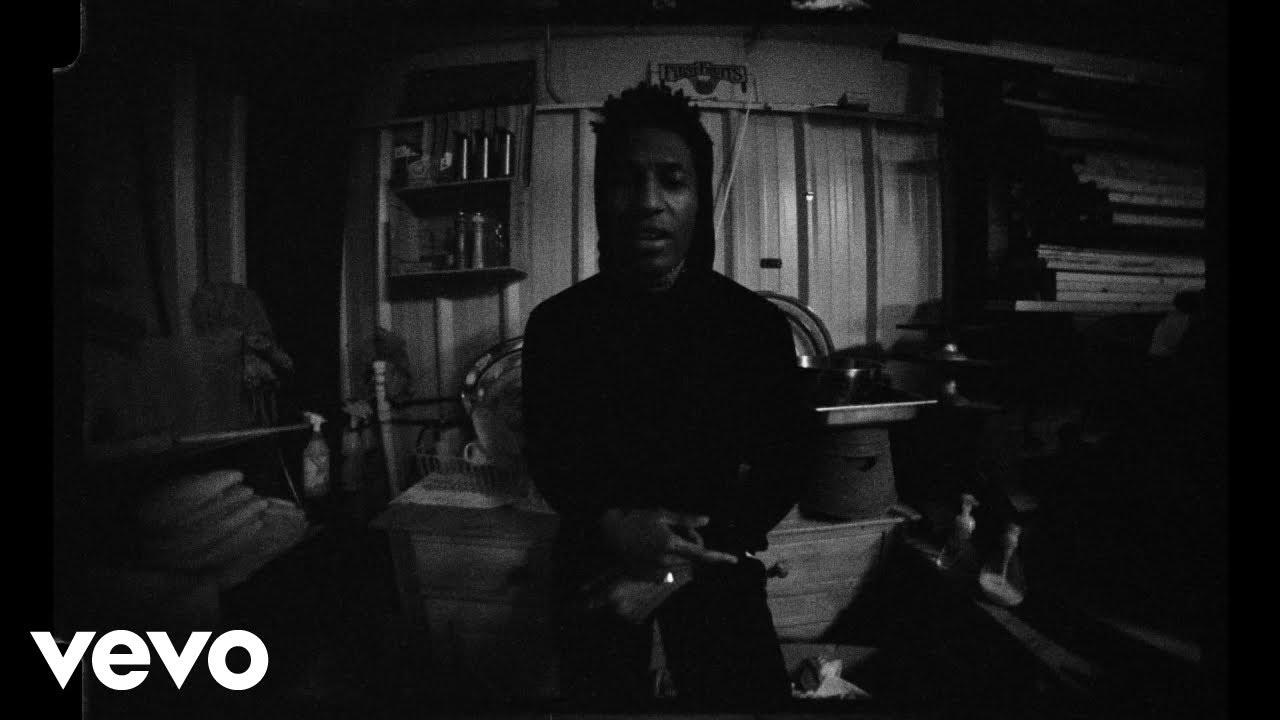 WHATCHUTALKINBOUT (Visualizer)