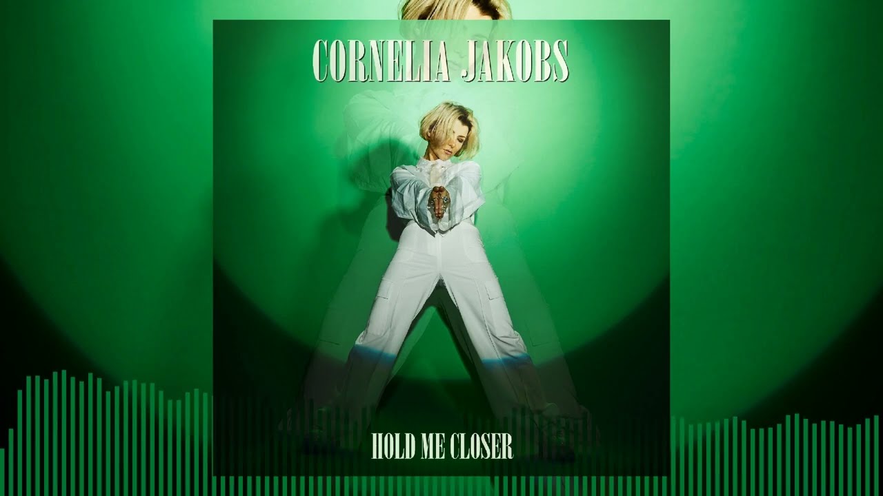 Mira Cornelia Jakobs – Hold Me Closer (Official Audio) en YouTube