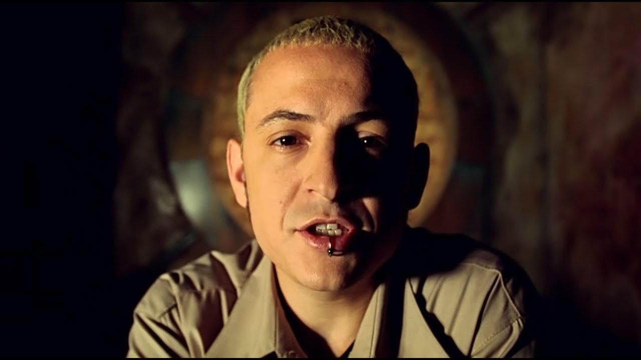 Watch In The End [Official HD Music Video] - Linkin Park on YouTube