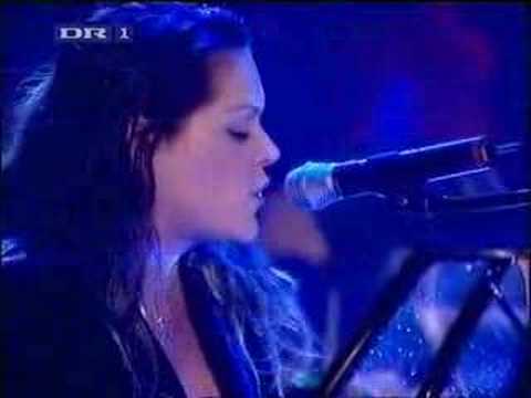 Watch Beth Hart - Learning To Live on YouTube